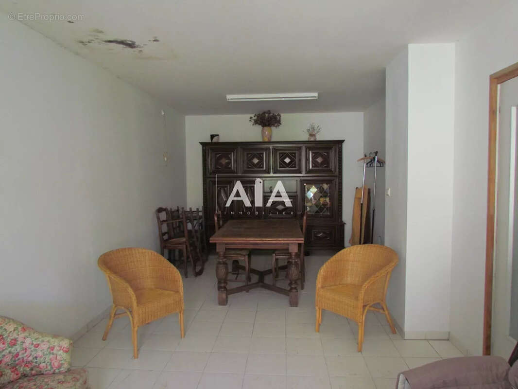 Maison de village avec bâtiment agricole proche de chef Boutonne - photo 6