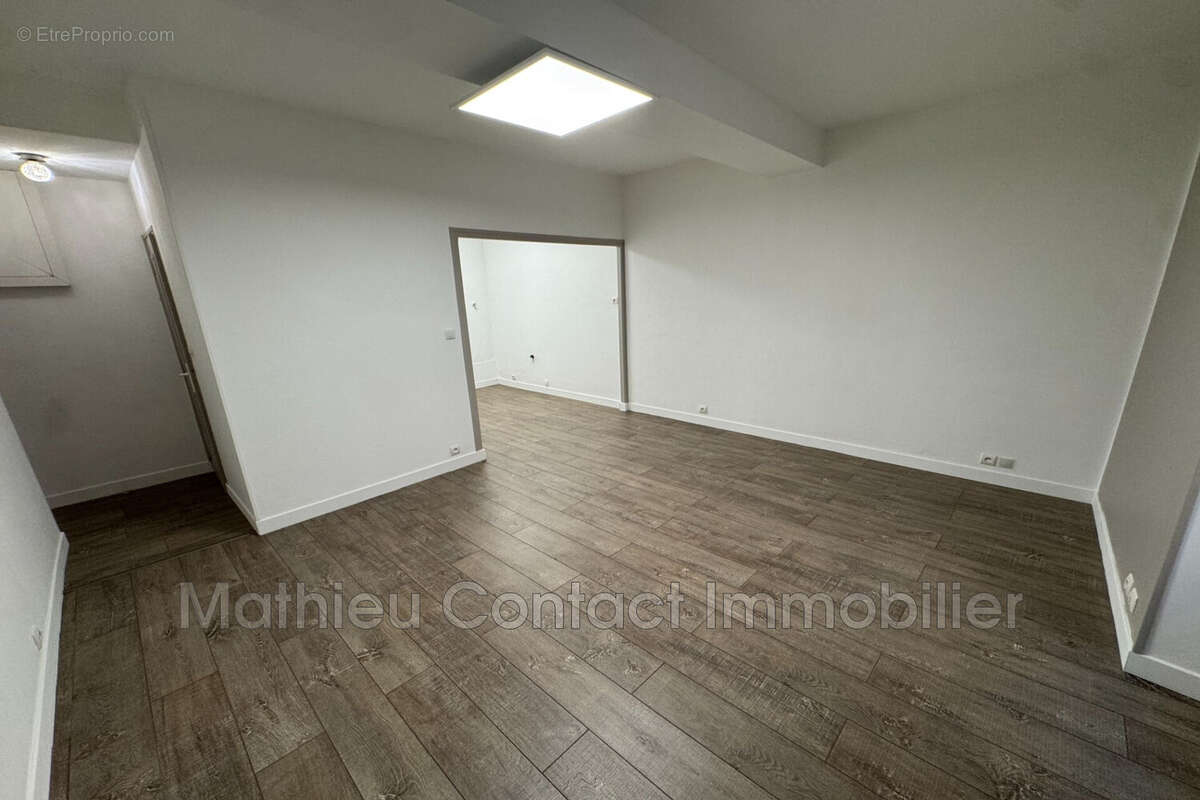 Appartement 54 m² à Nimes  - photo 6