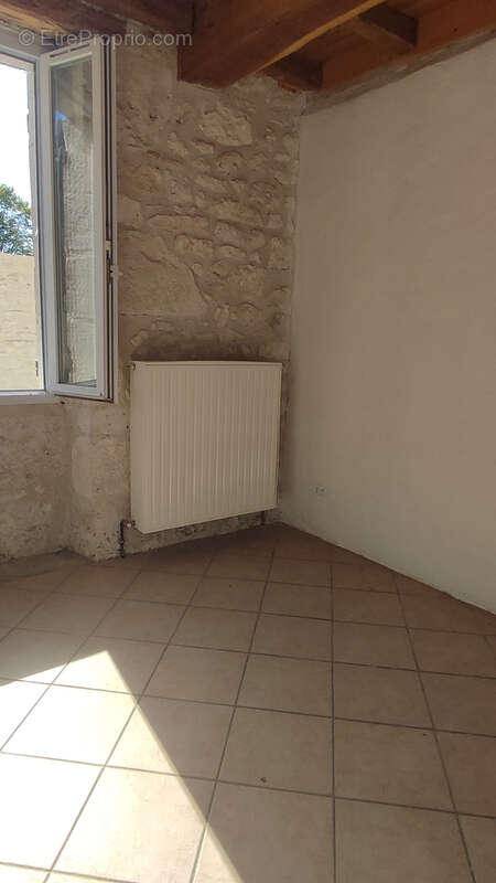 Maison à MONTAIGU-DE-QUERCY