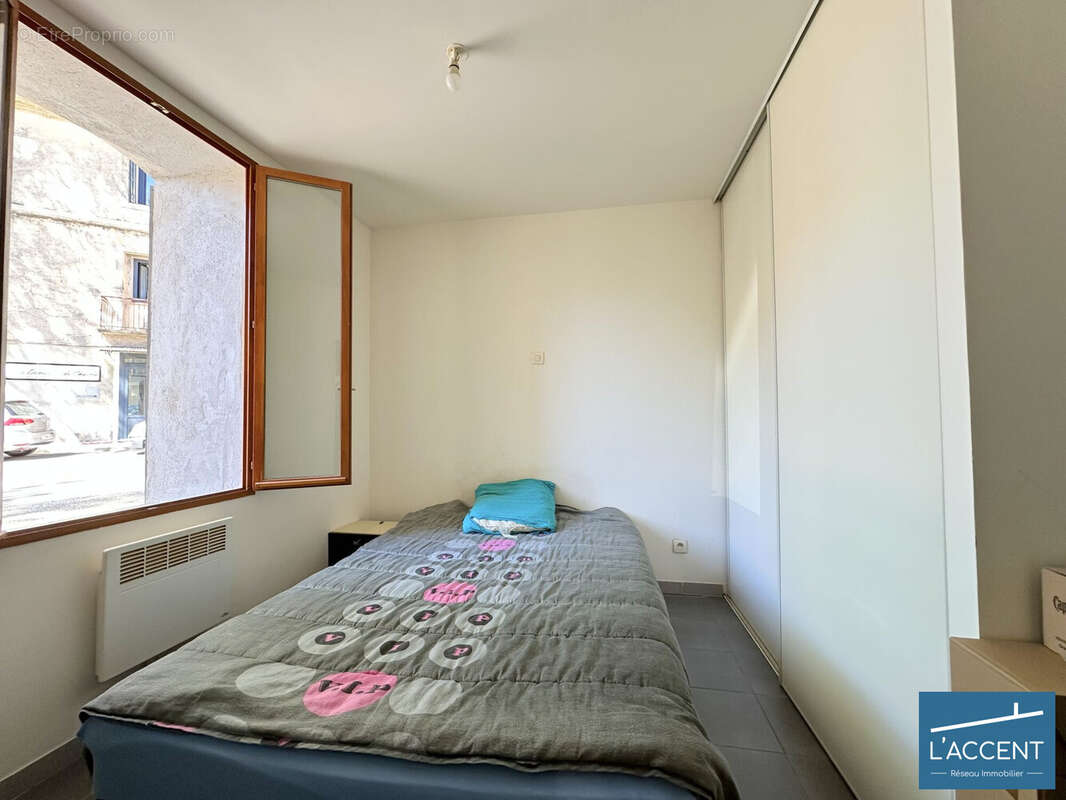 Appartement à SAINT-LAURENT-D'AIGOUZE