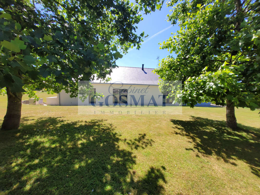 Maison plain pied de 177m2 avec piscine intérieure sur 3034m2 de terrain clos - photo 15