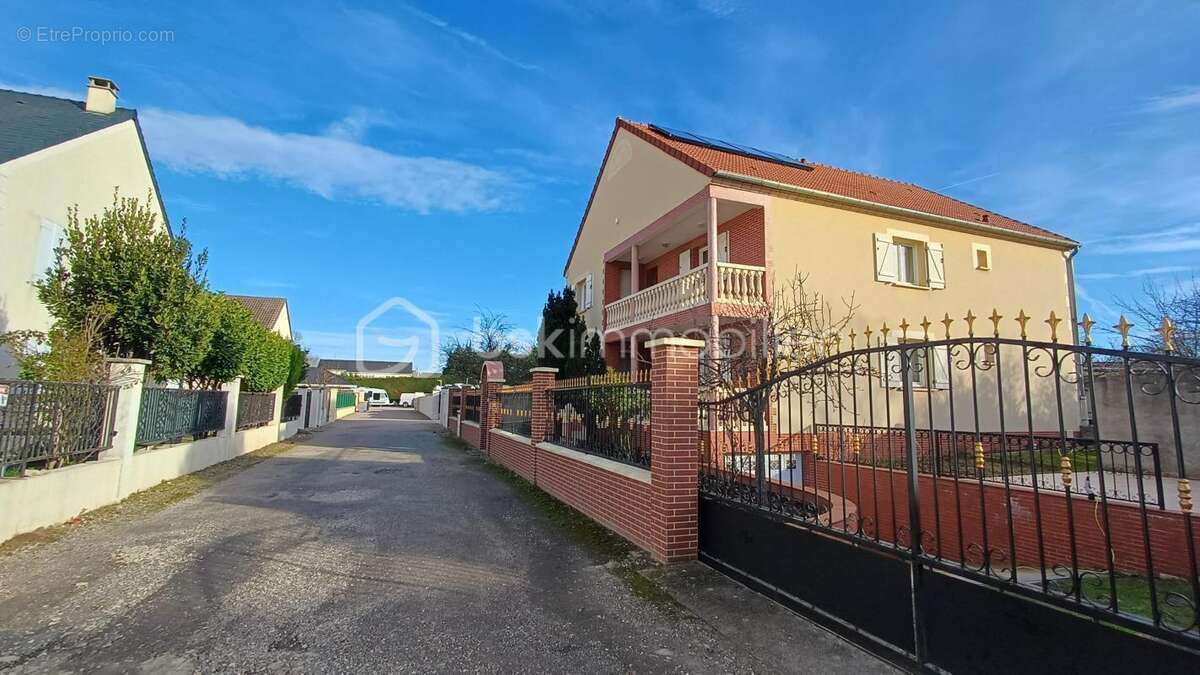 Maison à CONFLANS-SAINTE-HONORINE