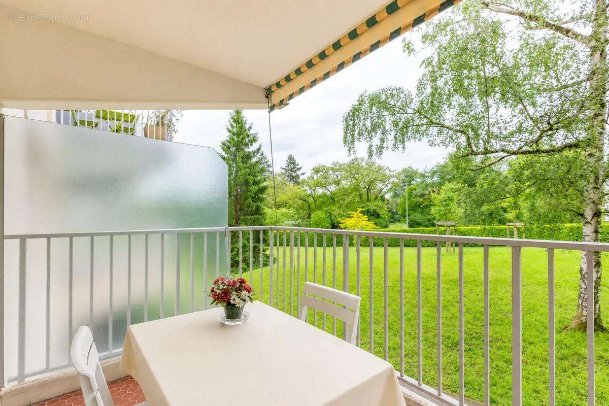 Appartement à SAINTE-FOY-LES-LYON