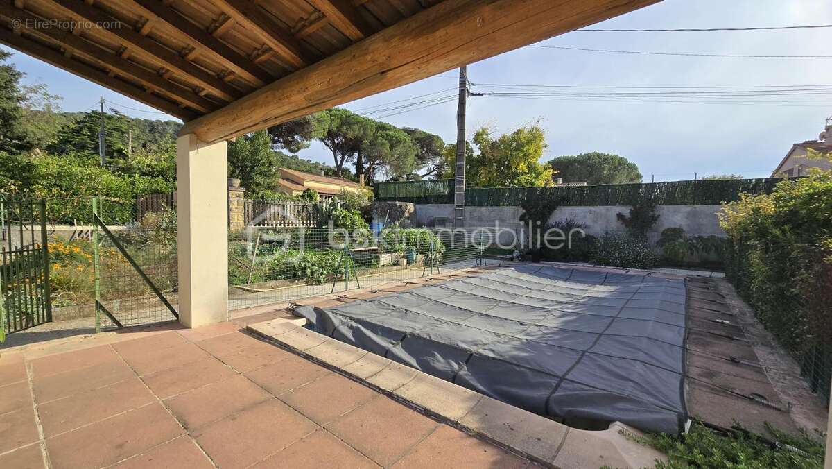 Maison à BAGNOLS-SUR-CEZE