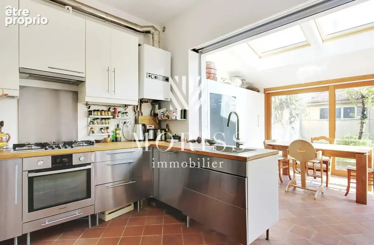 Maison 5 pièces Jardin MAIRIE de BAGNOLET - photo 2