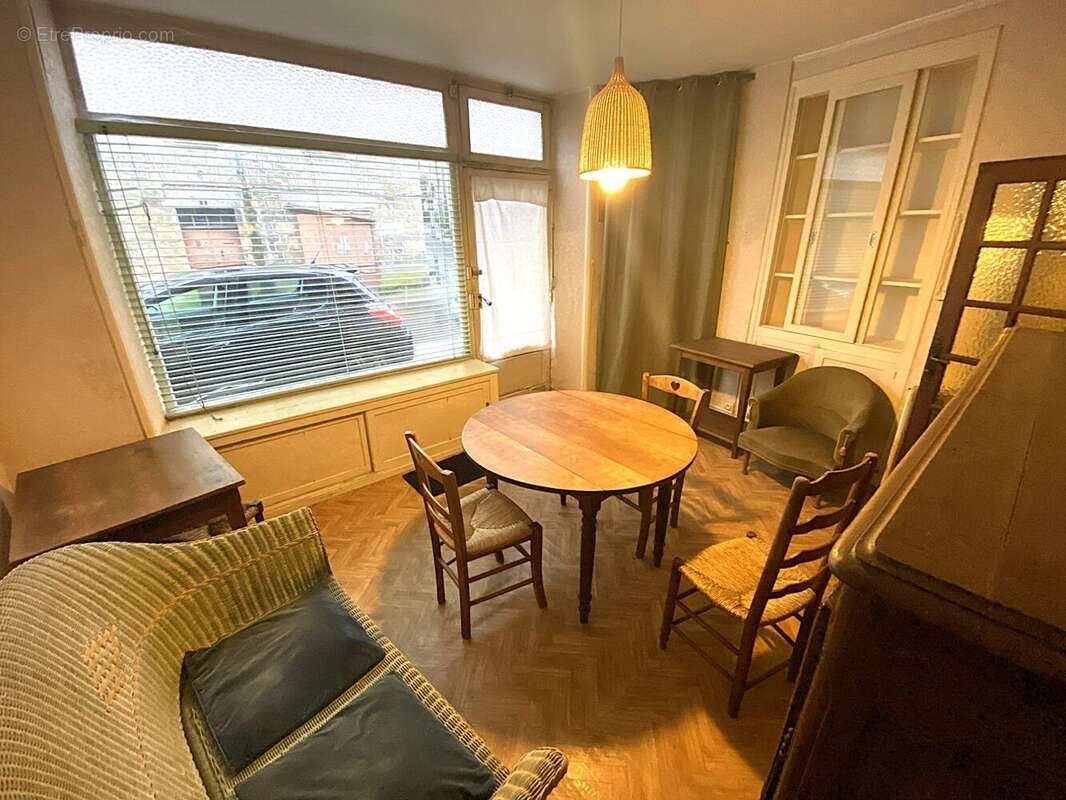 Maison à EYMOUTIERS