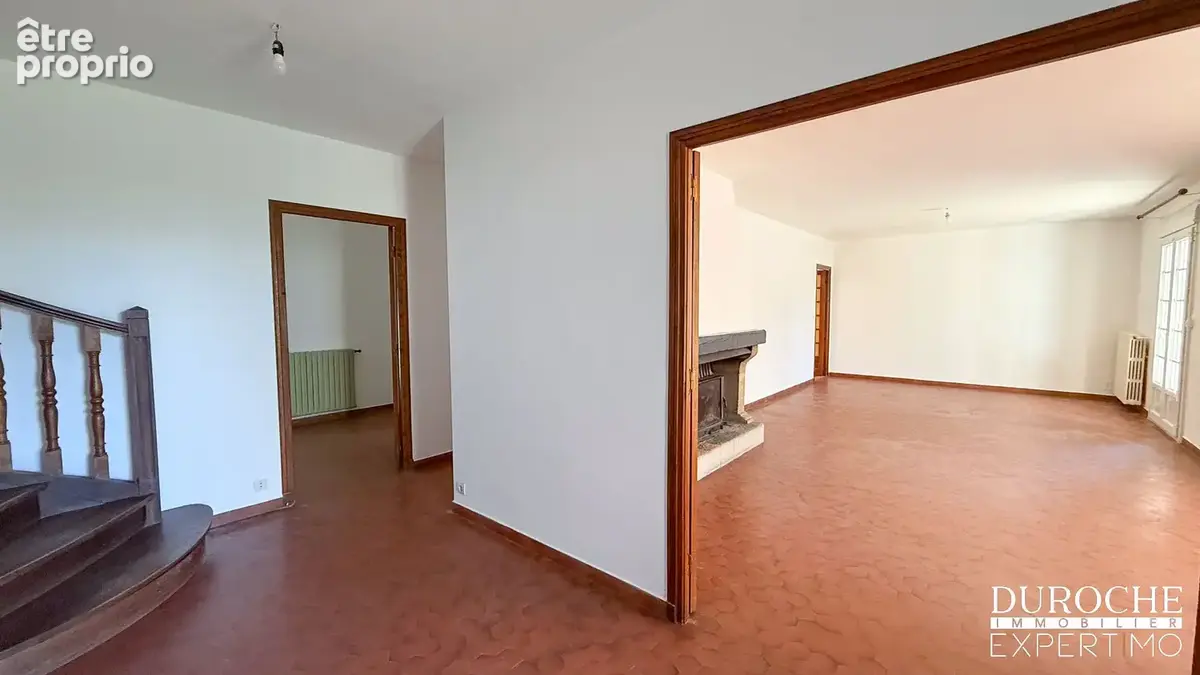 Orange, quartier résidentiel, maison de 208m2, 5 chambres et un bureau sur parcelle de 530m2 - photo 11