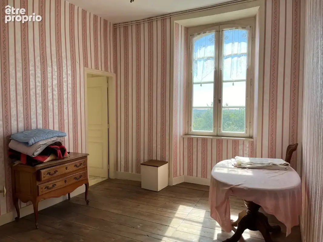 Coussac Bonneval, immeuble de 5 appartements, dépendances et terrain - photo 24
