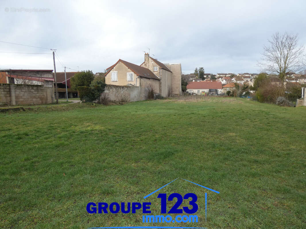Appartement à MIGENNES