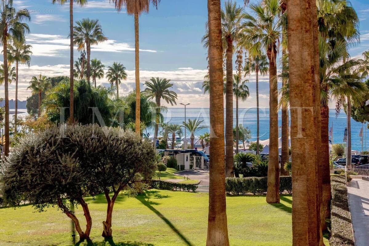 Appartement à CANNES