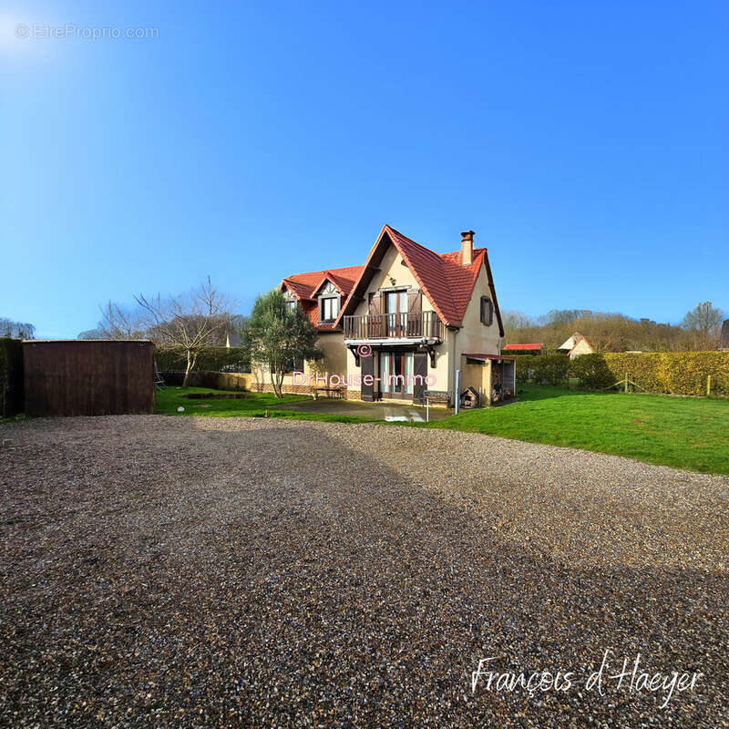 Maison à SAINT-QUENTIN-AU-BOSC