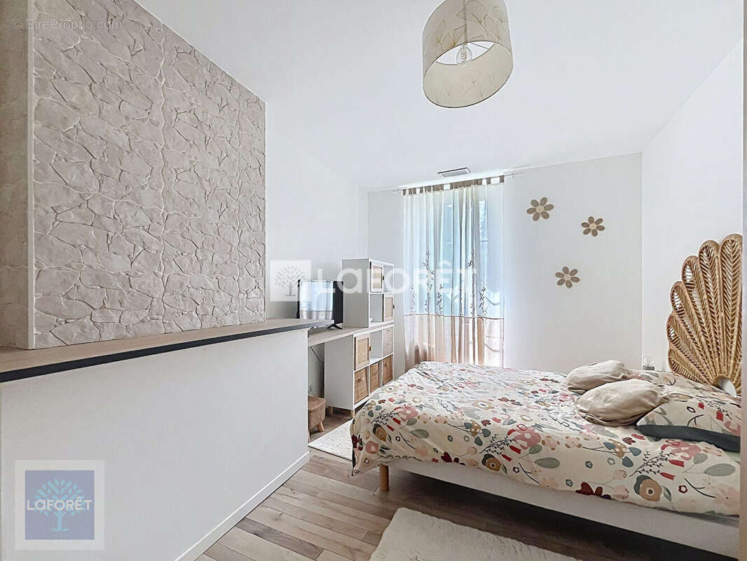 Maison de plain-pied avec studio indépendant et jardin - photo 6
