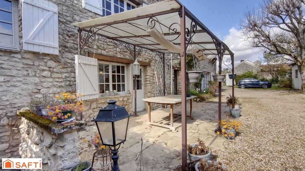 Photo 1 - Maison à VILLETTE