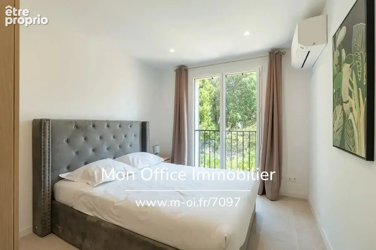 Référence : 7097-les. - appartement rénové à 100m de la mer t4 avec terrasse et parkings résidence calme à grimaud beauvallon - photo 14