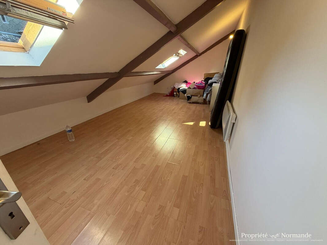 Maison à QUILLEBEUF-SUR-SEINE