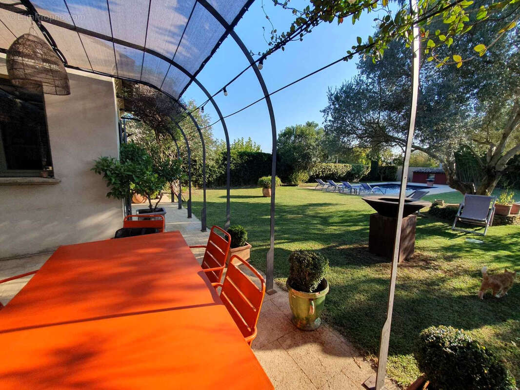 Maison à SAINT-QUENTIN-LA-POTERIE