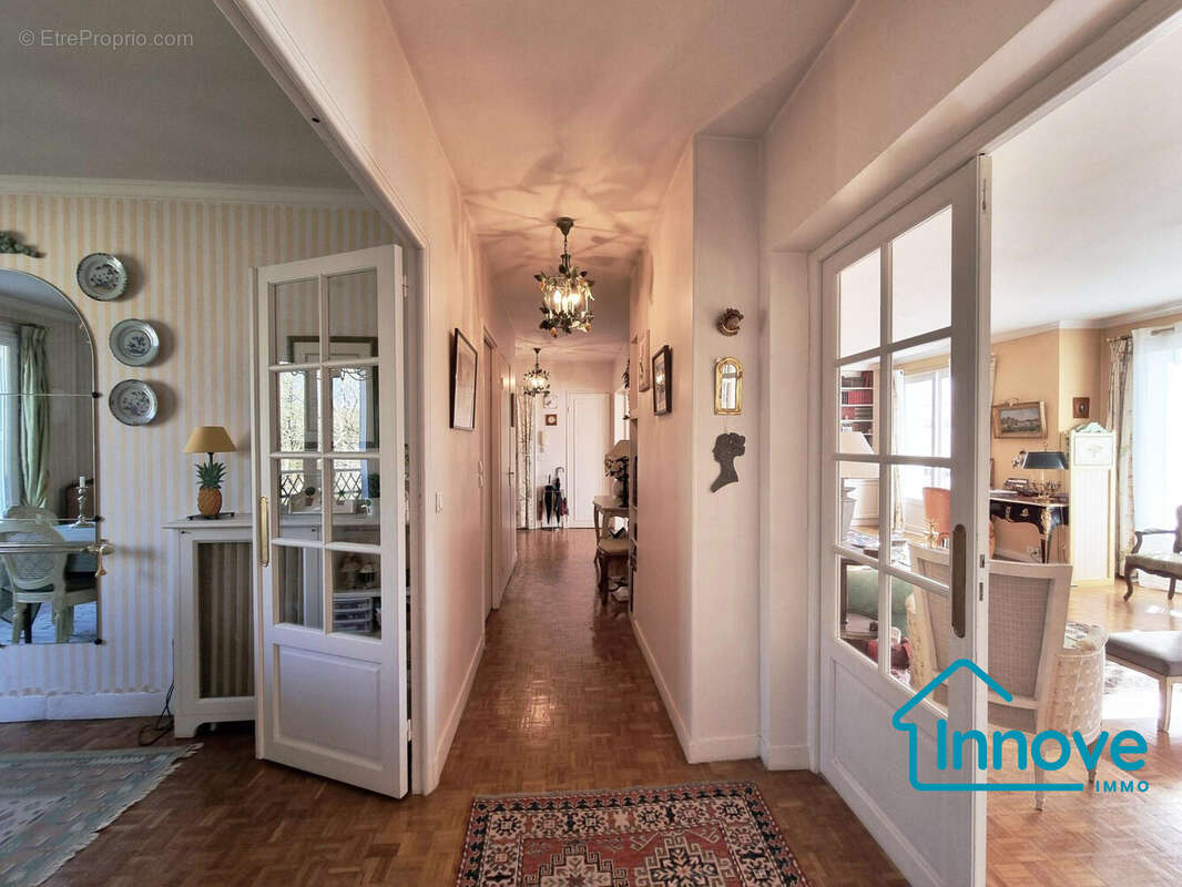 Appartement à VERSAILLES