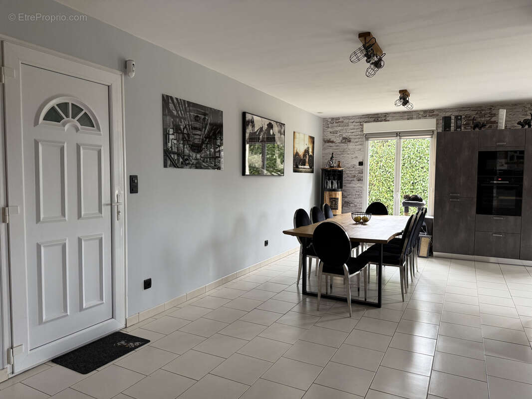 Maison à VILLE-SUR-ILLON