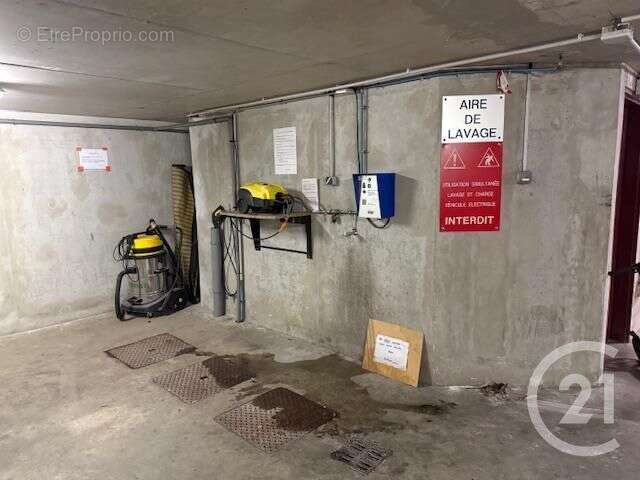 Parking à LYON-7E