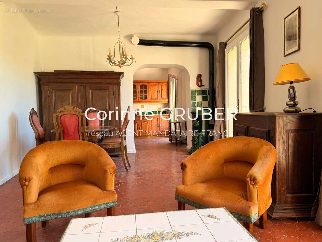 Appartement à THOARD