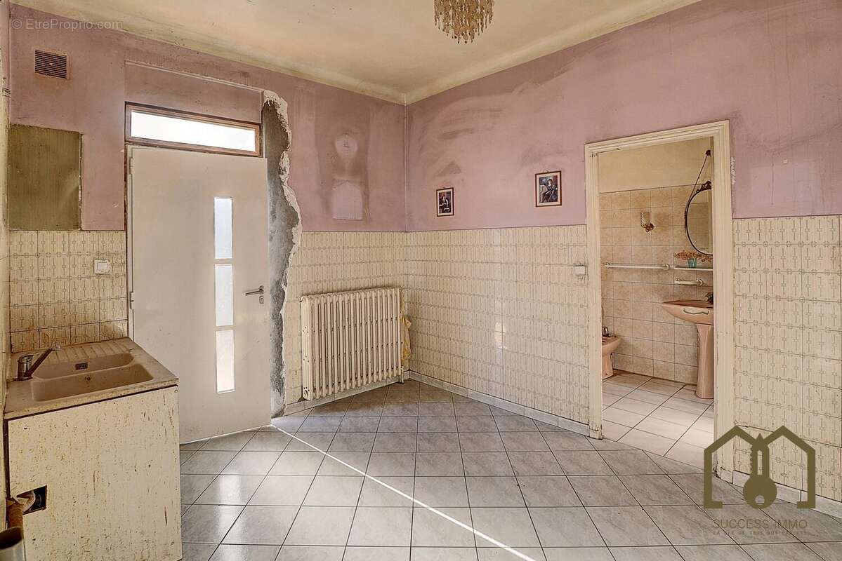 Maison à VAULX-EN-VELIN