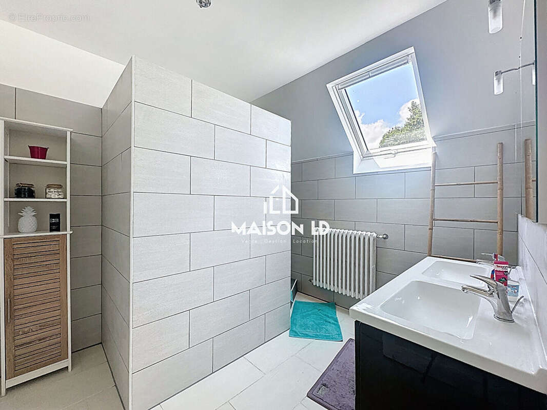 Maison à LA HAYE-DU-PUITS