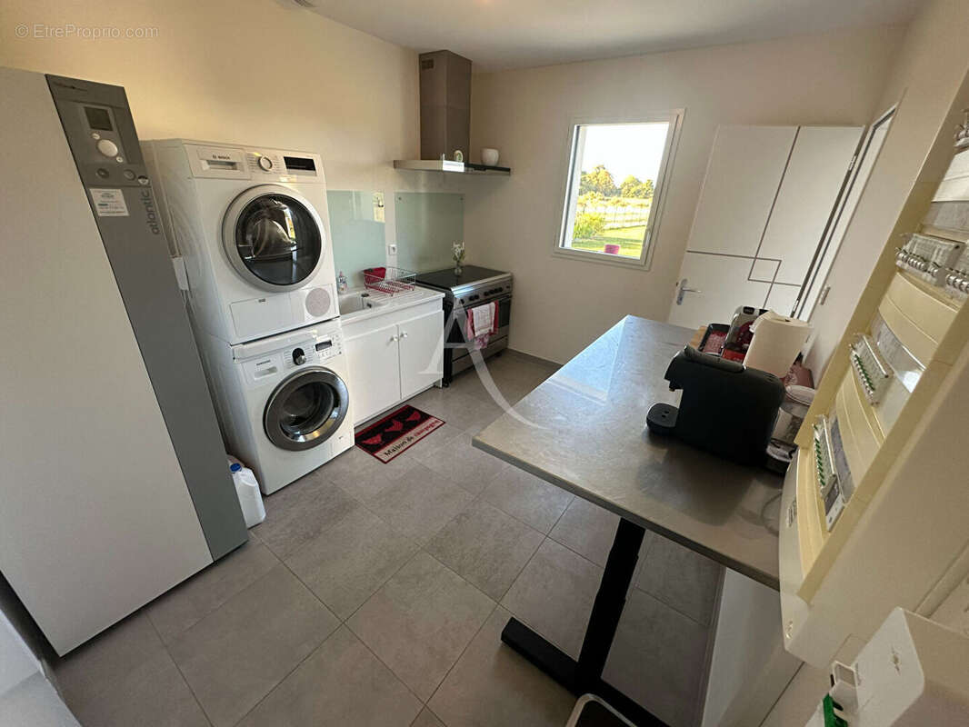 Maison à LES MONTILS