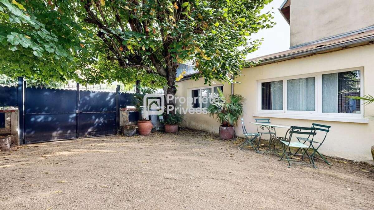 Maison à ENGHIEN-LES-BAINS