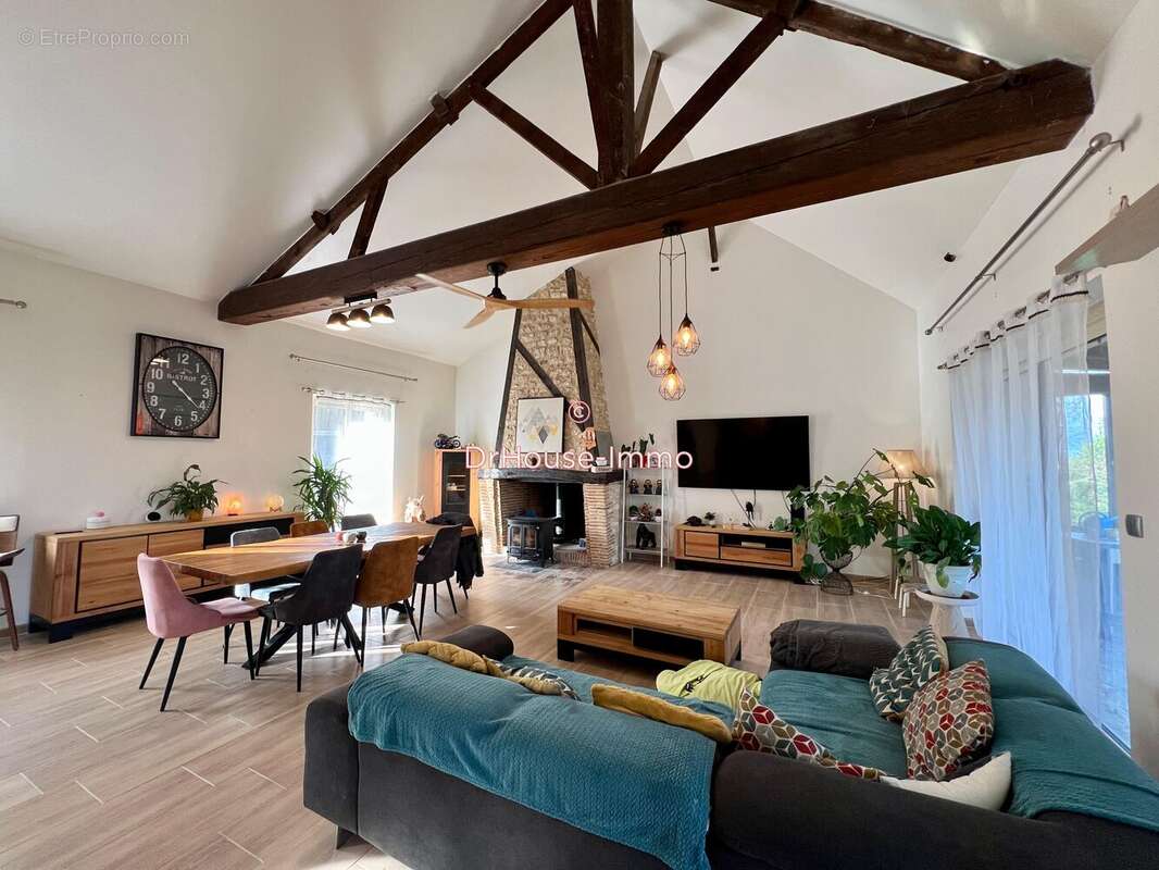 Maison à GAGEAC-ET-ROUILLAC