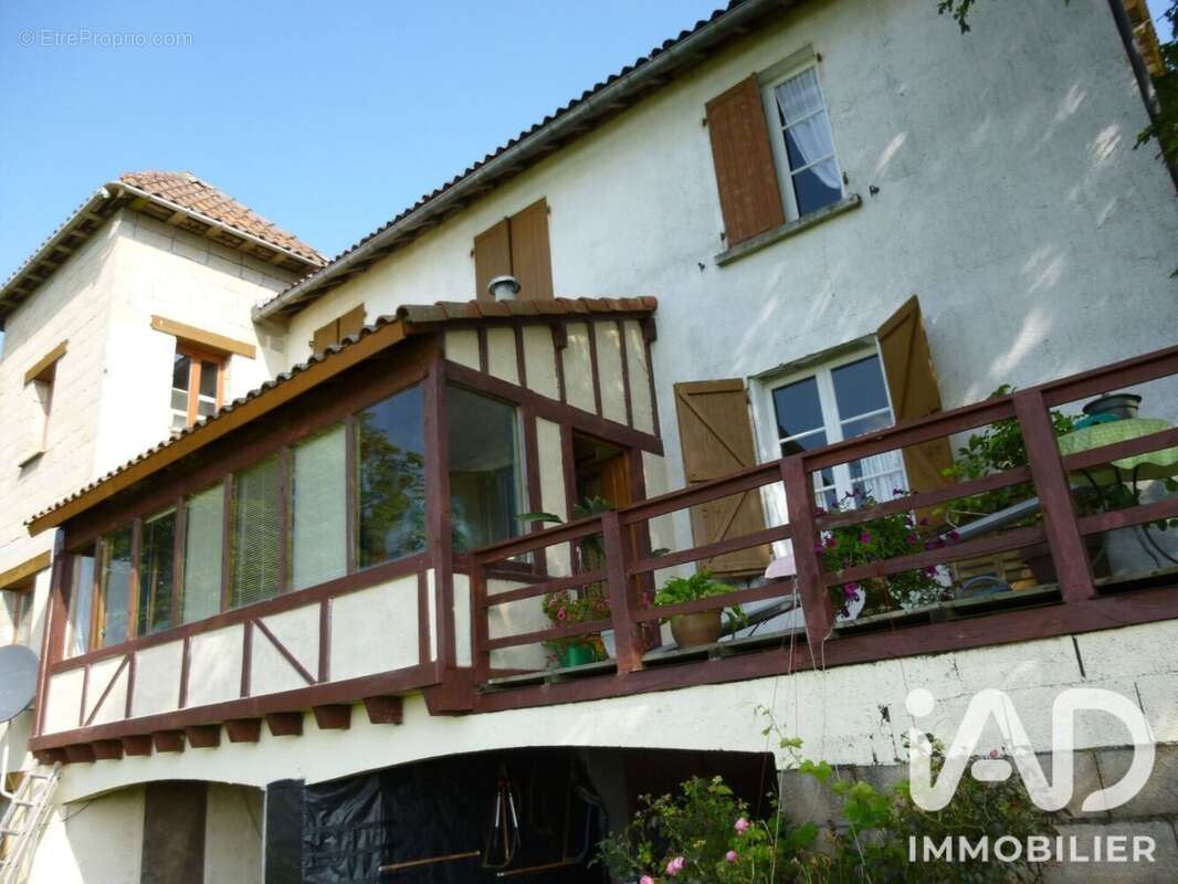 Maison 203 m² à Labastide-Du-Haut-Mont  - photo 4