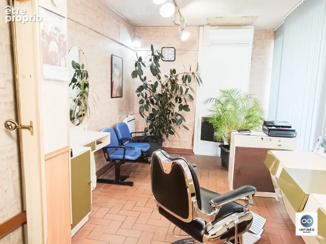 Salon de coiffure homme   Centre-ville Draveil   Petit loyer   Fort potentiel - photo 3