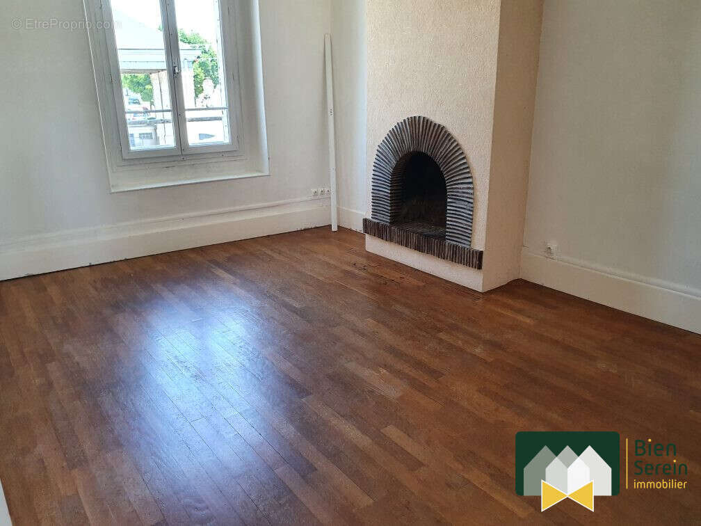 Appartement à BROU