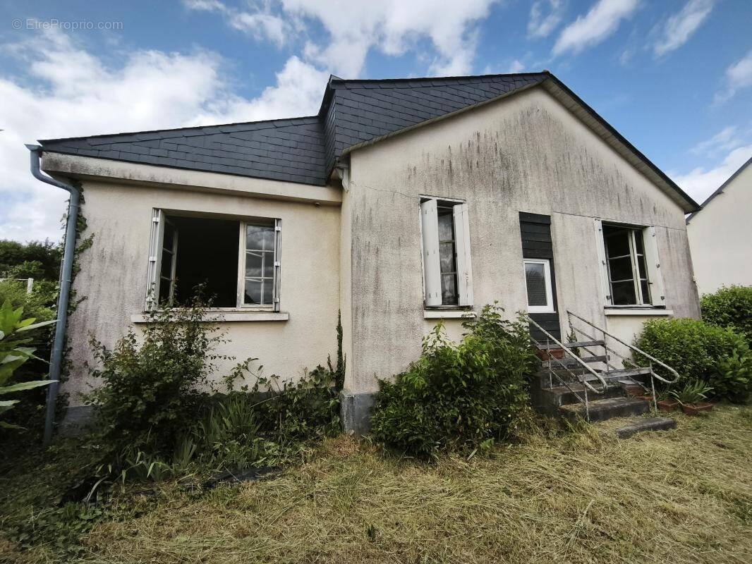 Maison à TINTENIAC