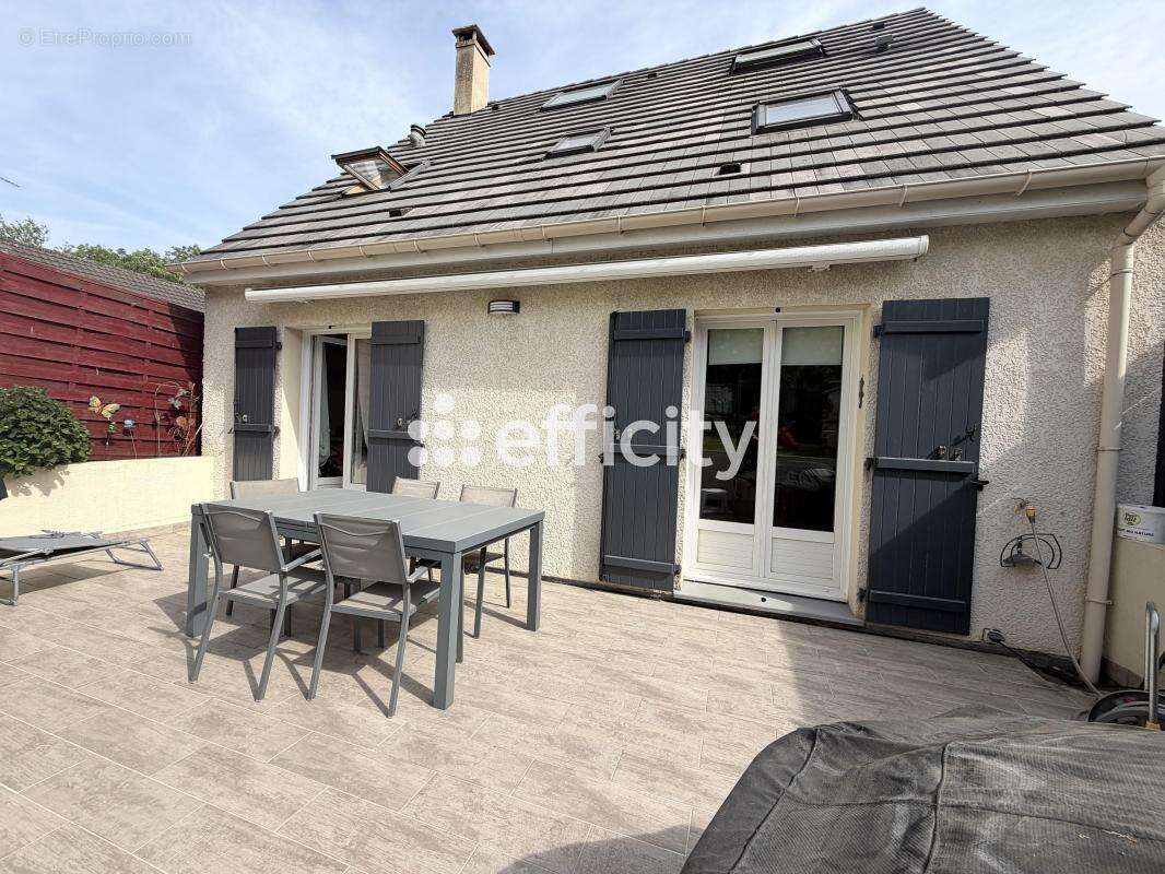 Maison à MONTLHERY