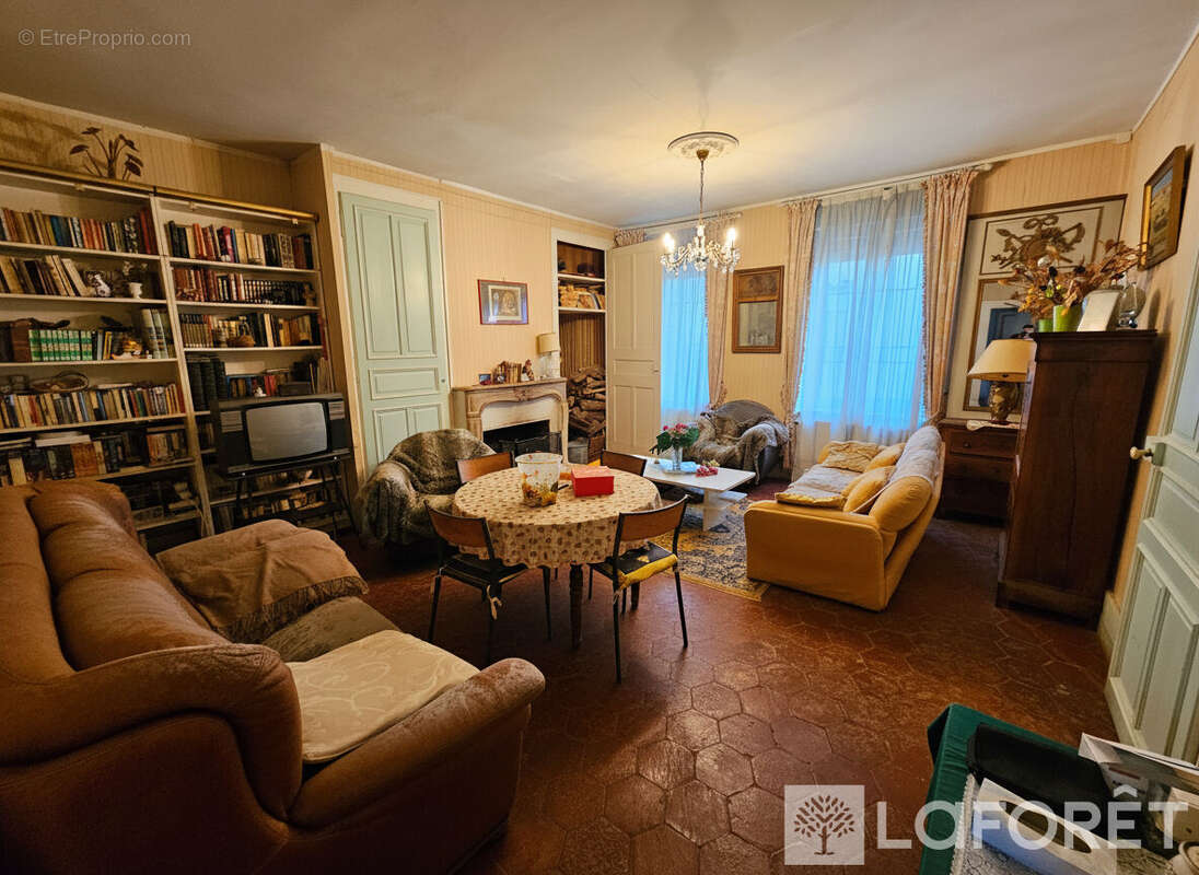 Maison à CONFLANS-SUR-SEINE