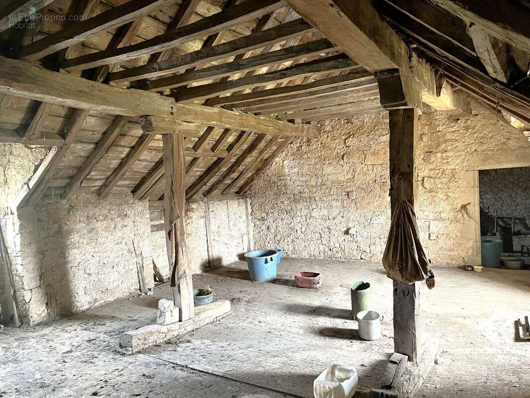 Maison à SALLES-LA-SOURCE