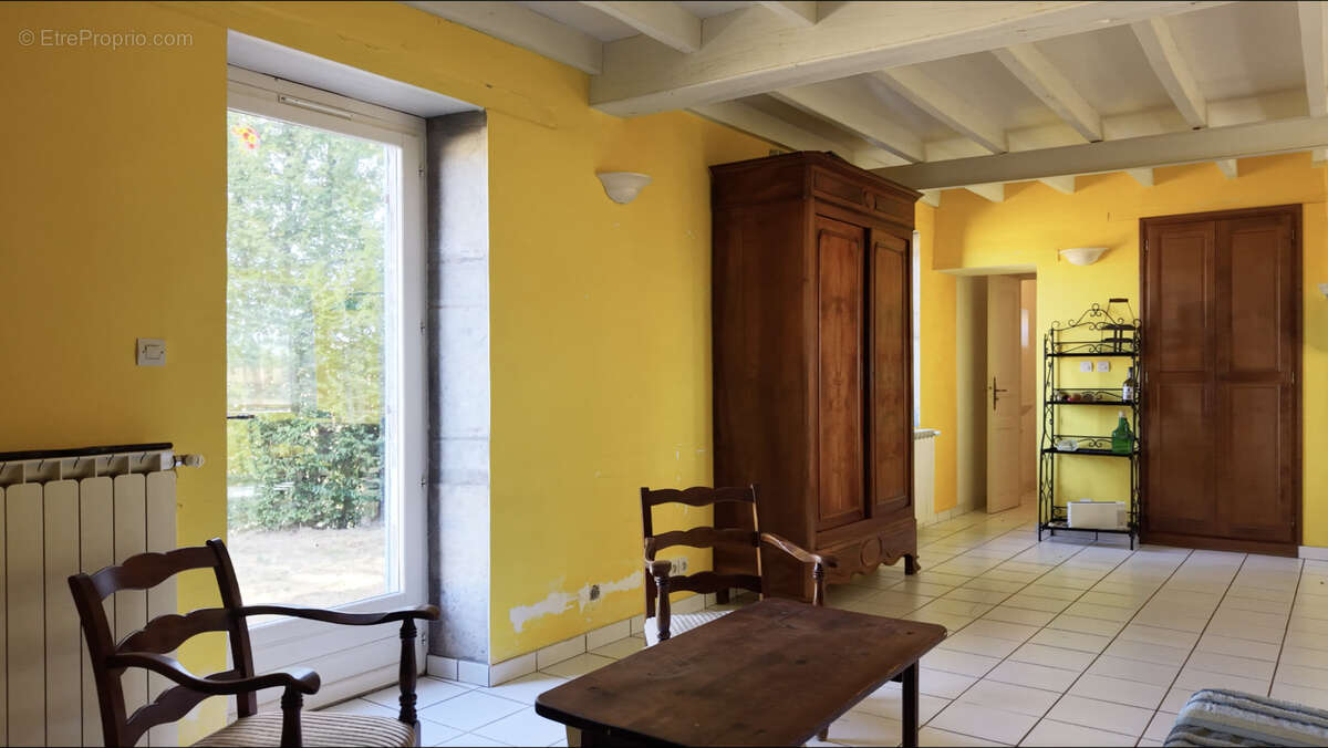 Maison à BRINAY