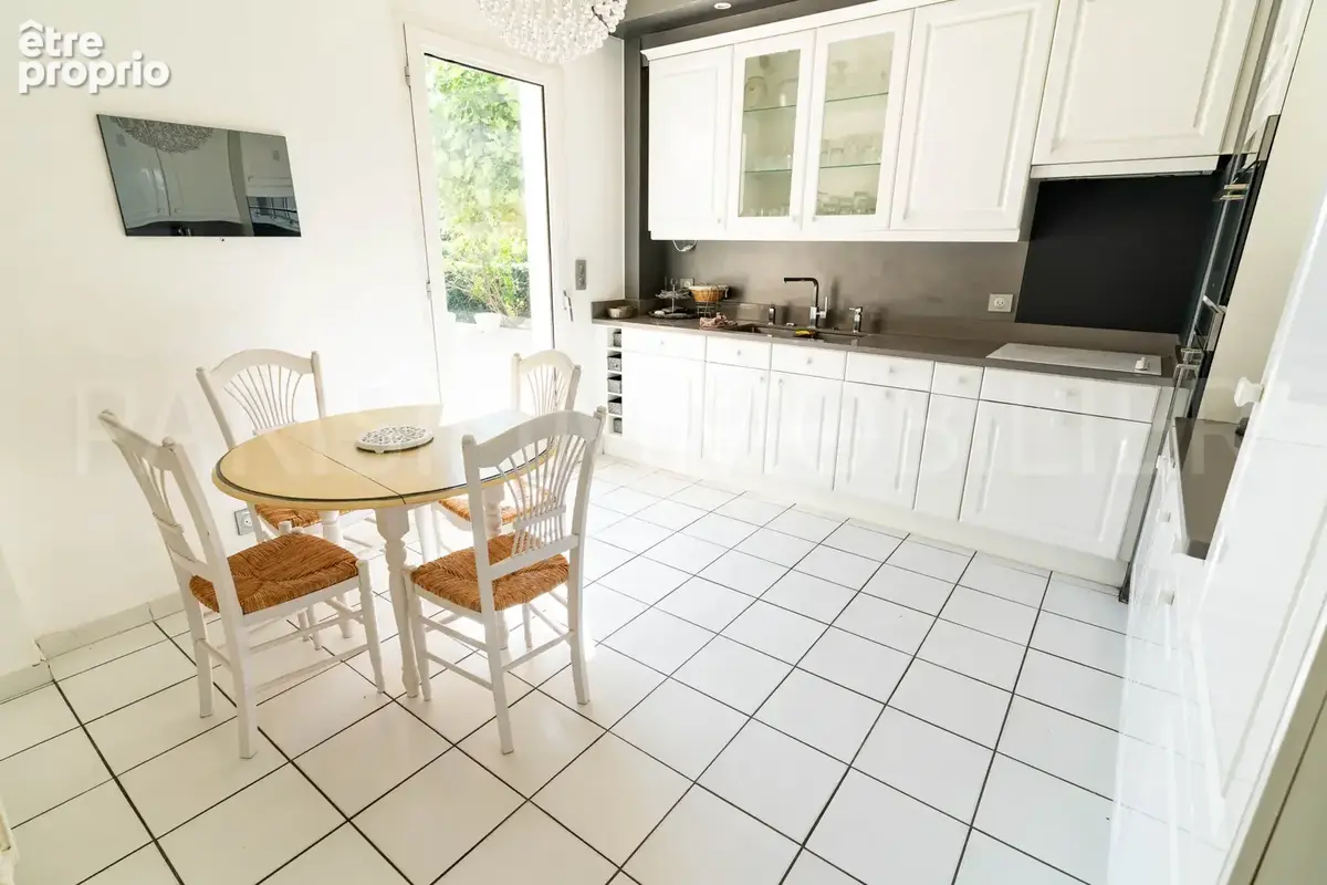 Cormeilles-en-Parisis - Secteur Haut - Maison 7 pièces, 170,46m2 - photo 5