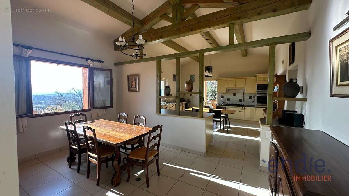Maison à LORGUES