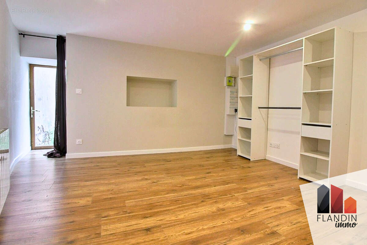 Maison à SAINT-ROMAIN-EN-JAREZ