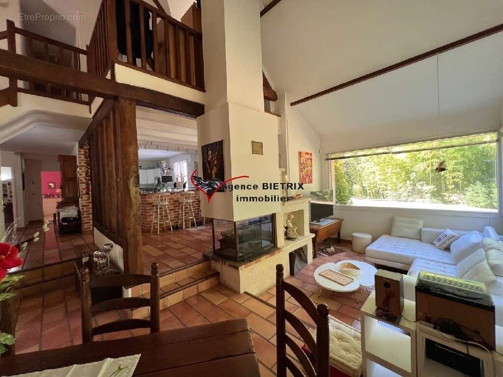 Maison à L&#039;ISLE-ADAM