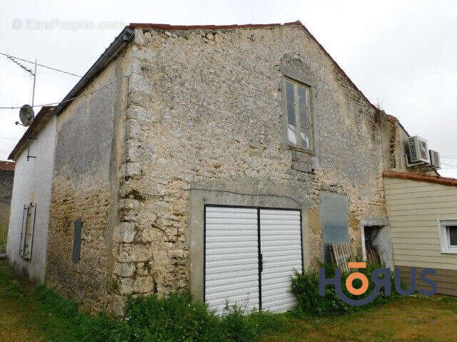 Maison à LE GUA