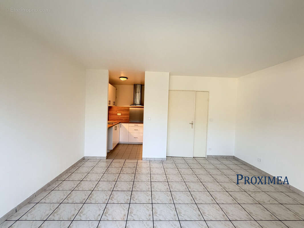 Appartement à PONTAULT-COMBAULT