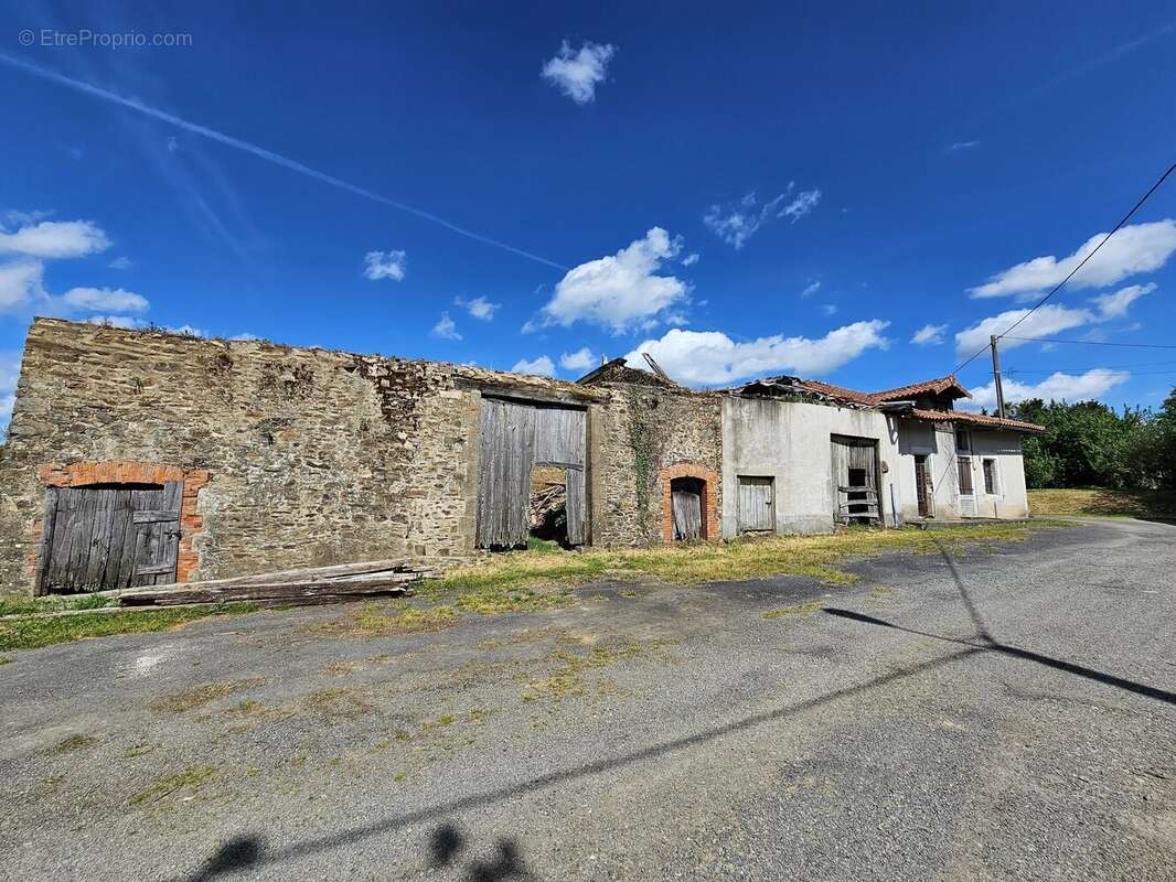 Maison à MONTEMBOEUF