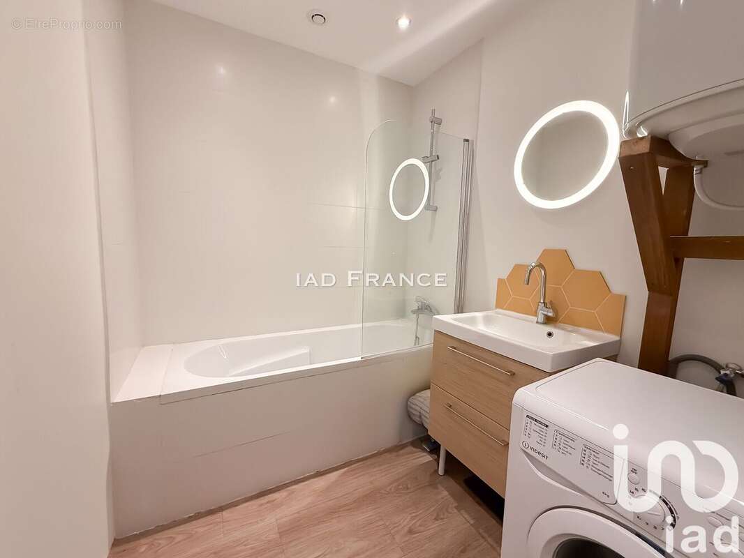 Photo 6 - Appartement à MARSEILLE-6E