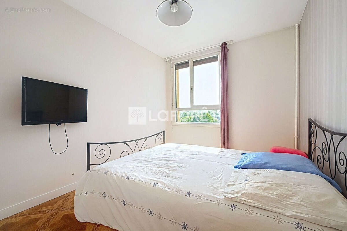 Appartement à GENAY