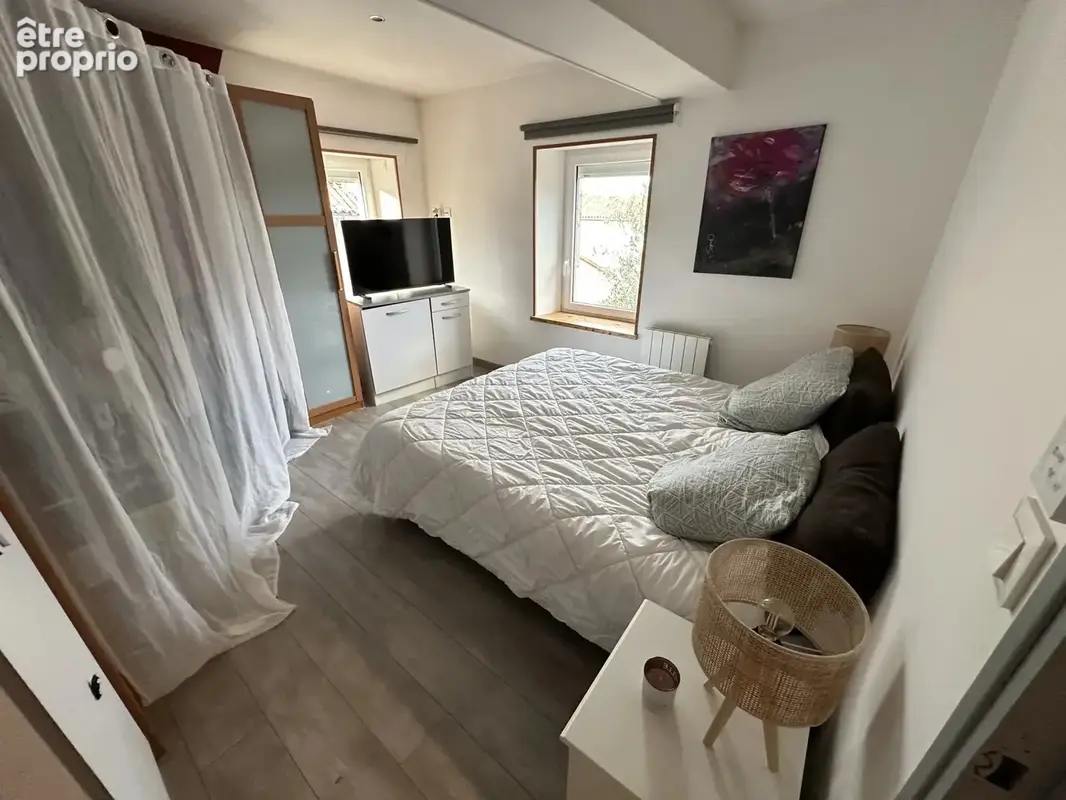 Maison de caractère de 181 m² à Saint-Sauveur, rénovée, avec grenier à finir d'aménager - photo 8