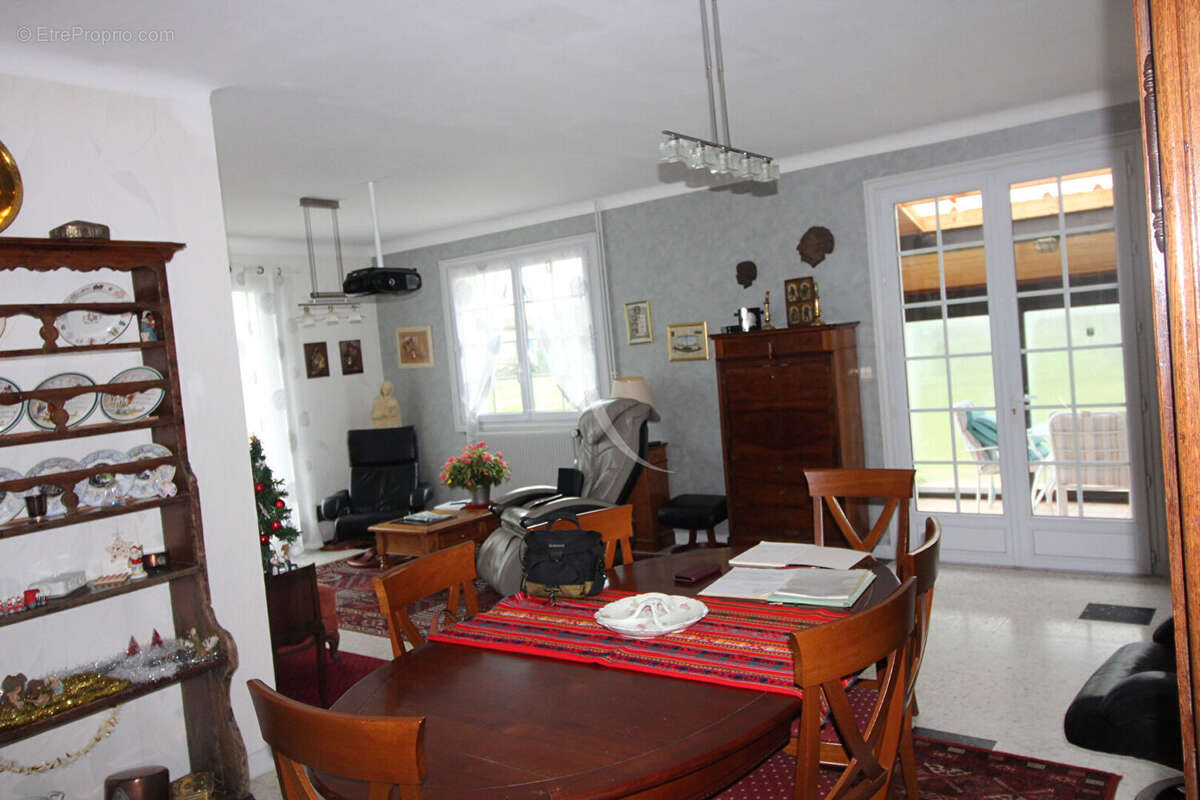 Maison à MAS-GRENIER