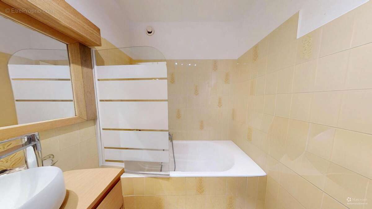 Appartement à VALLAURIS