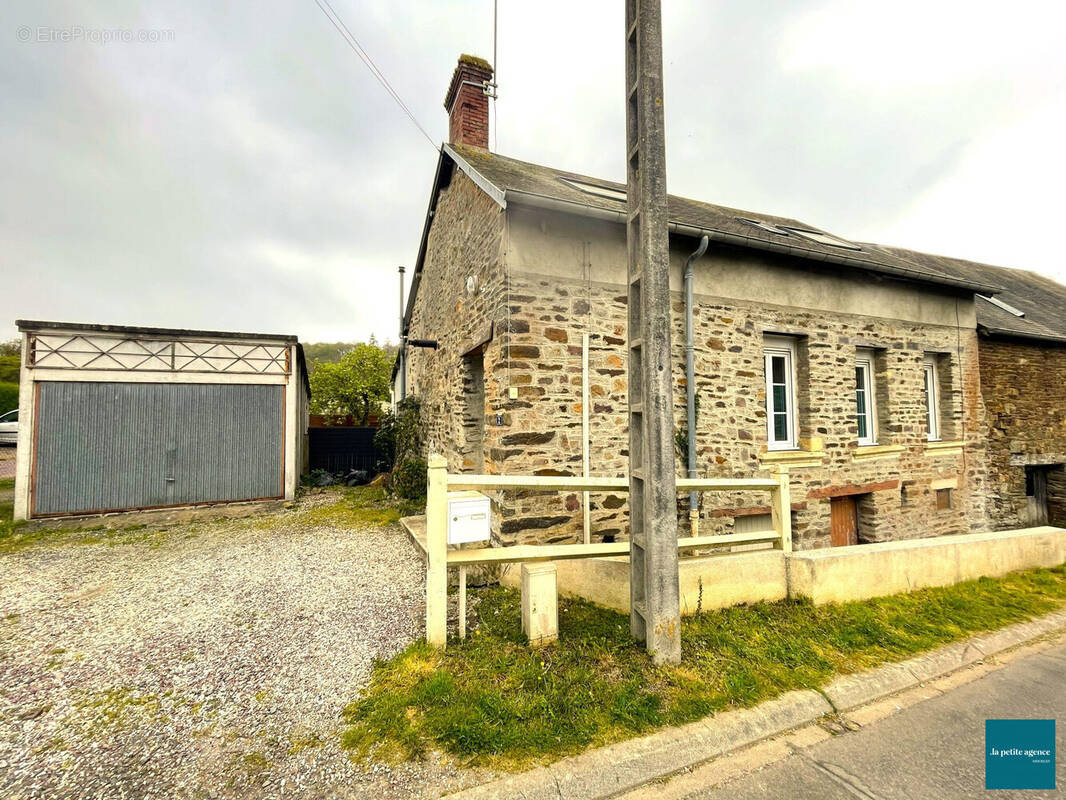 Maison à THURY-HARCOURT